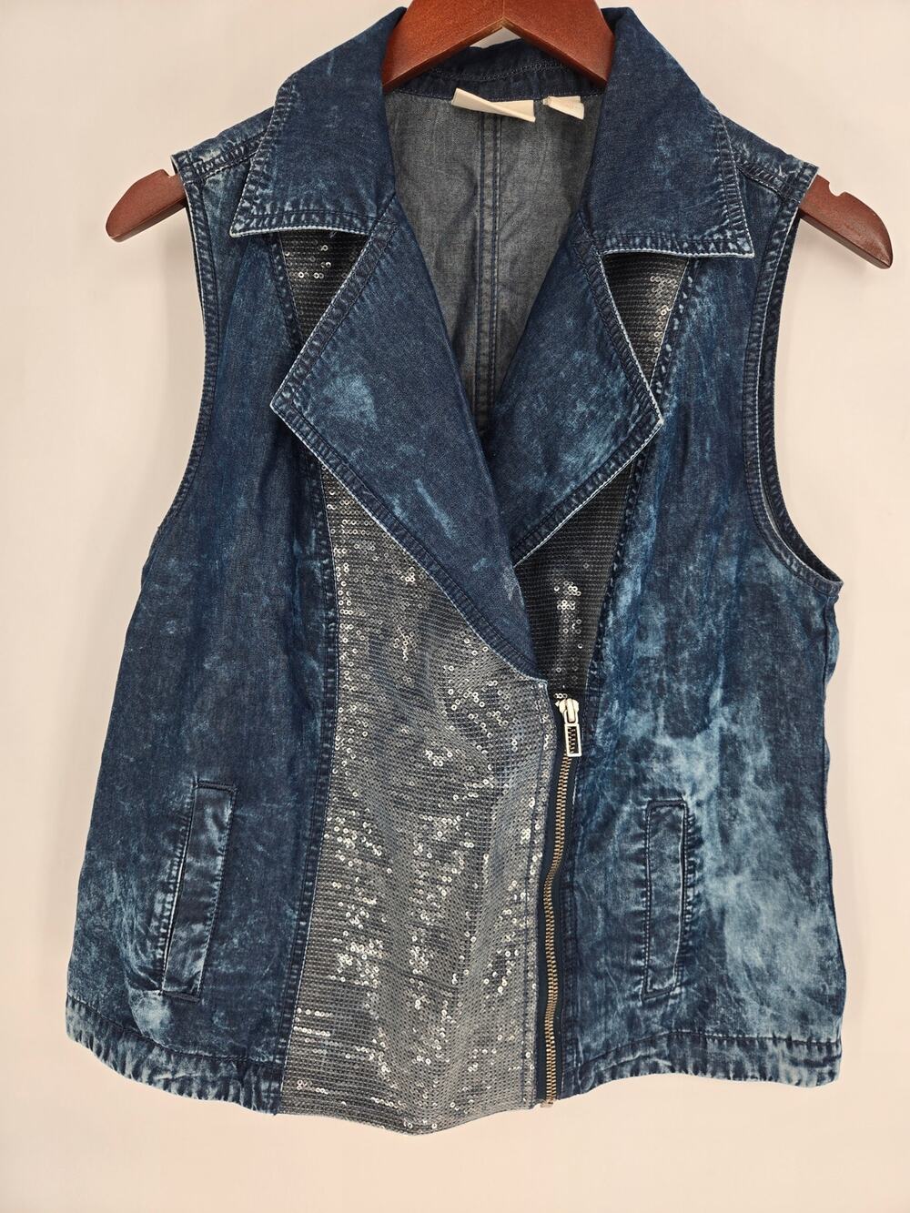 ​Chico's Sequin Accent Bleached Chambray Vest Sleeveless Moto Jacket Size 1 M
